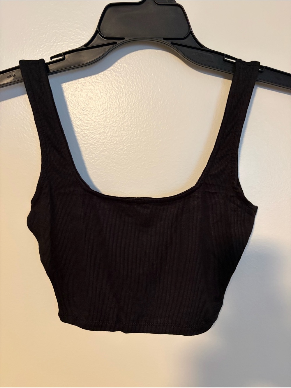 Zenana Outfitters Women's Black Crop Tank- Classic Slim Fit